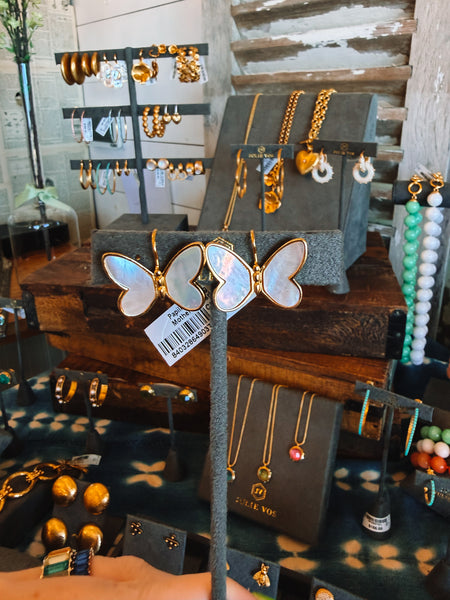 Papillion Earring Mother of Pearl