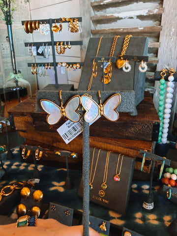 Papillion Earring Mother of Pearl